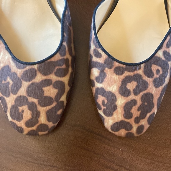 CAbi Leopard Print Ankle Strap Shoes/ Size 8.5 - Picture 3 of 9
